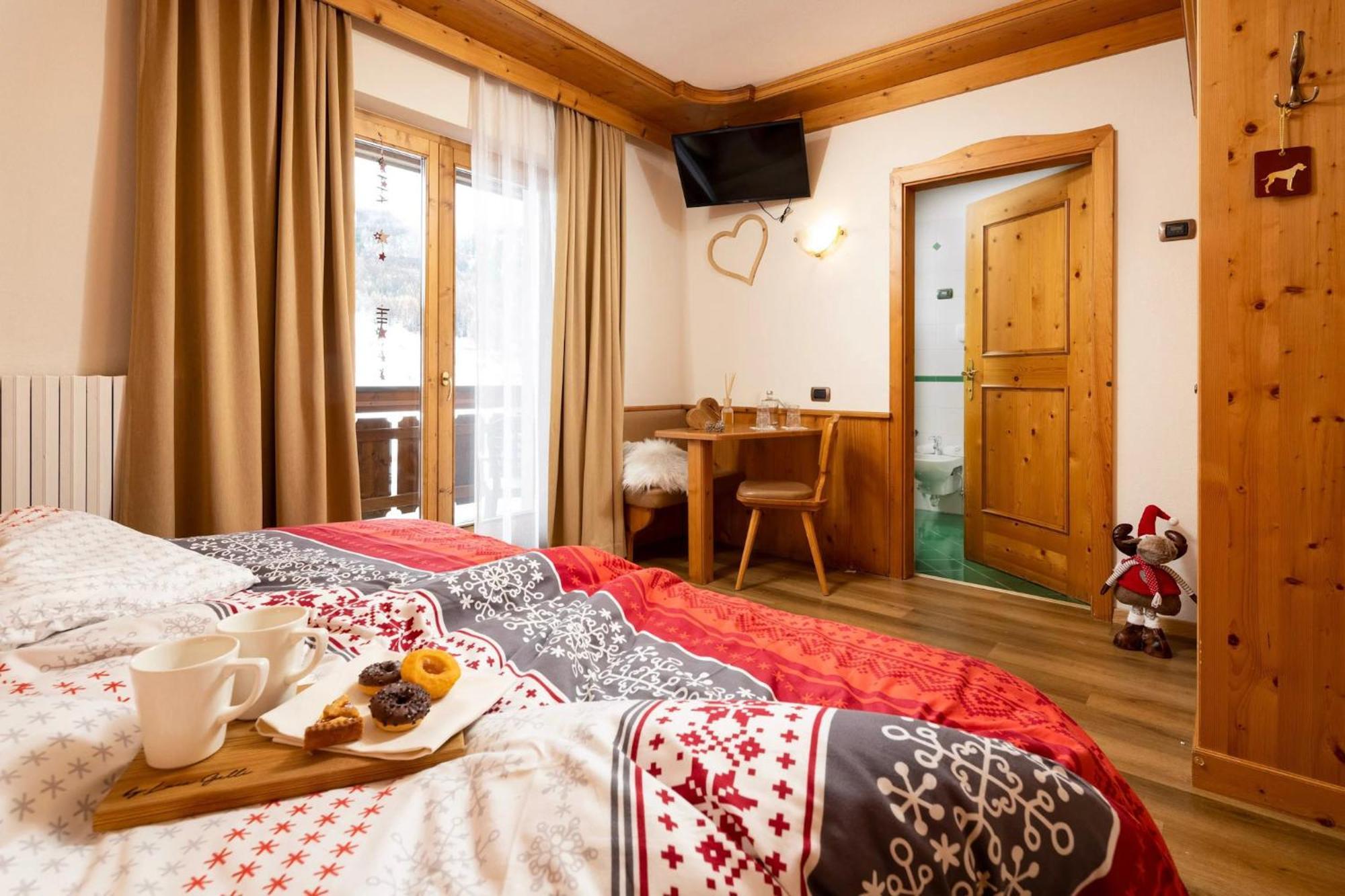 Hotel Galli Ливиньо Екстериор снимка