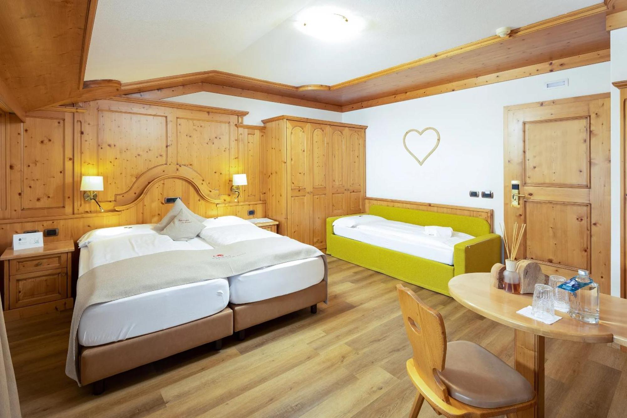 Hotel Galli Ливиньо Екстериор снимка