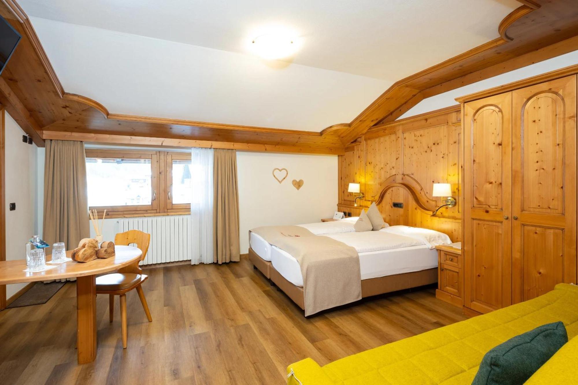 Hotel Galli Ливиньо Екстериор снимка